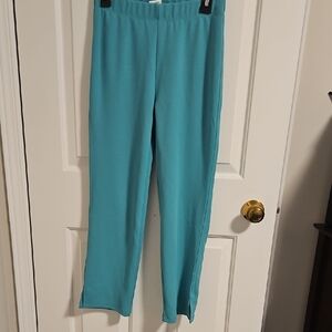 NWOT Women's Teal Cropped Pants